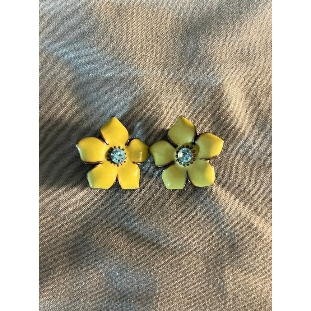 Vintage Yellow Enamel Flower Clip-On Earrings with Rhinestone